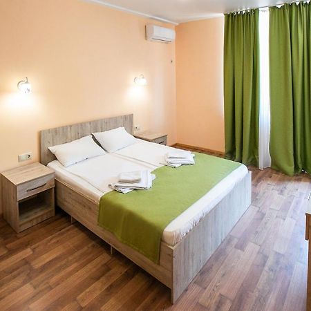 Гостиница "Курорт" Pizunda Extérieur photo