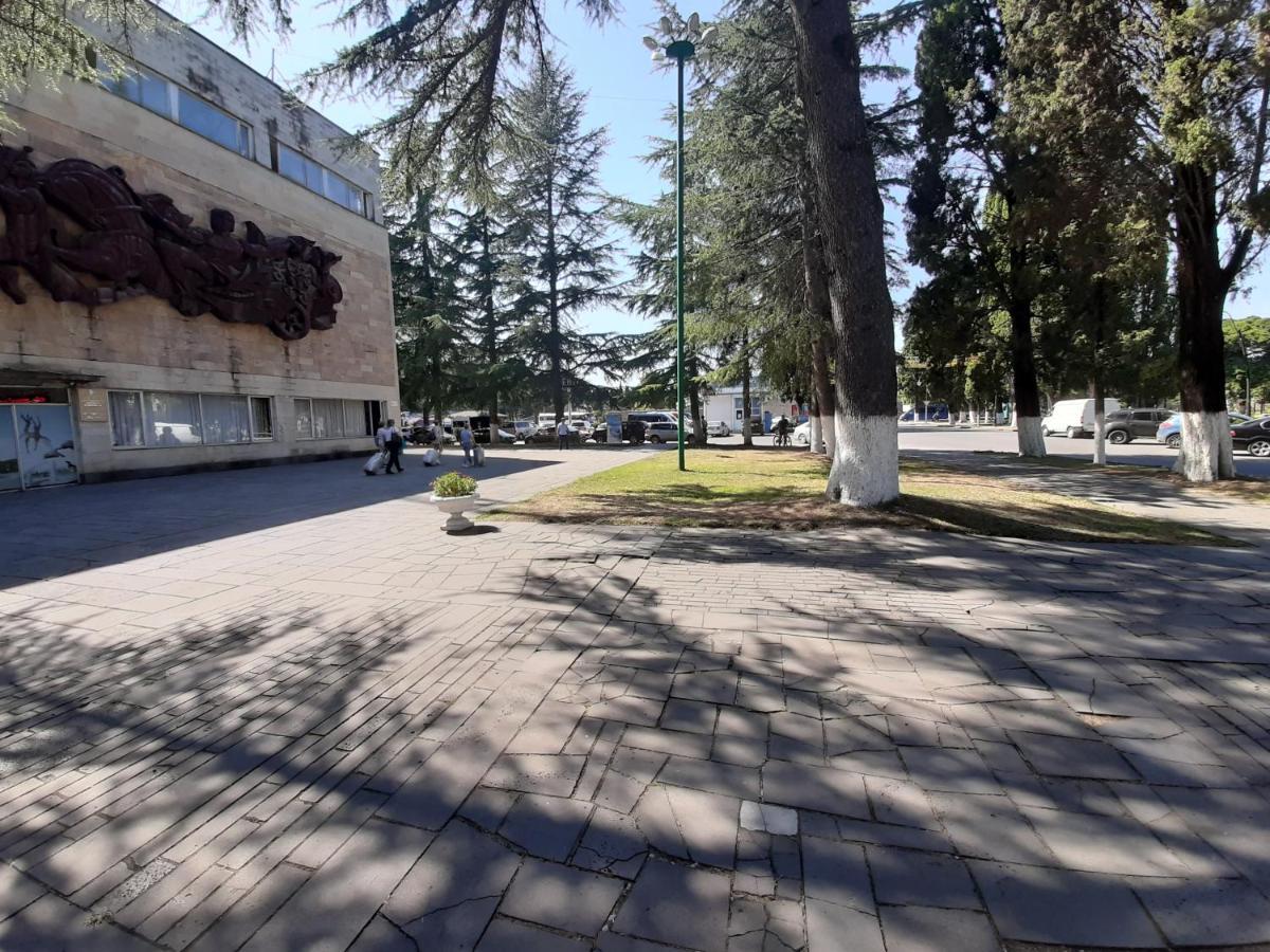 Гостиница "Курорт" Pizunda Extérieur photo