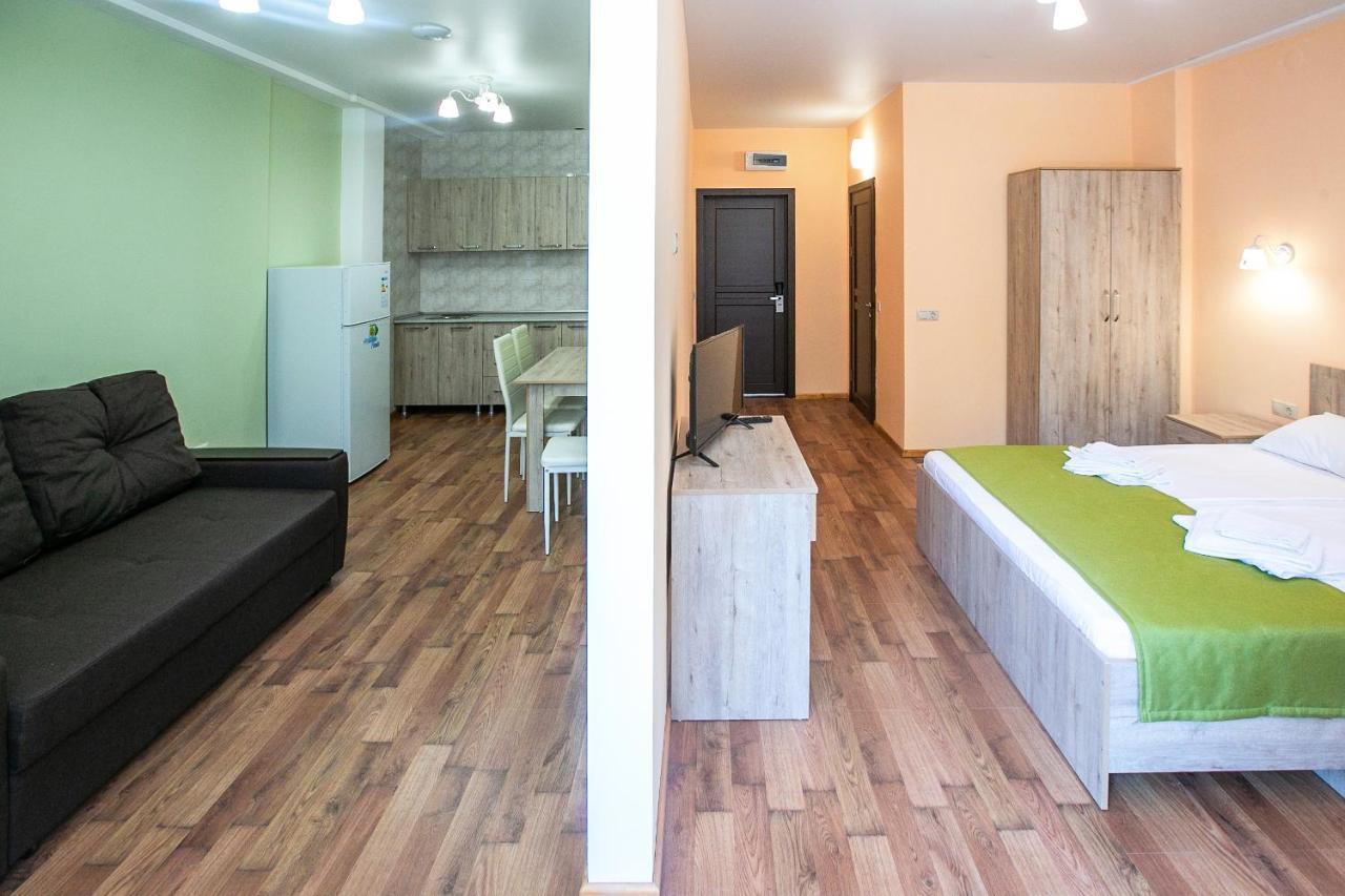 Гостиница "Курорт" Pizunda Extérieur photo